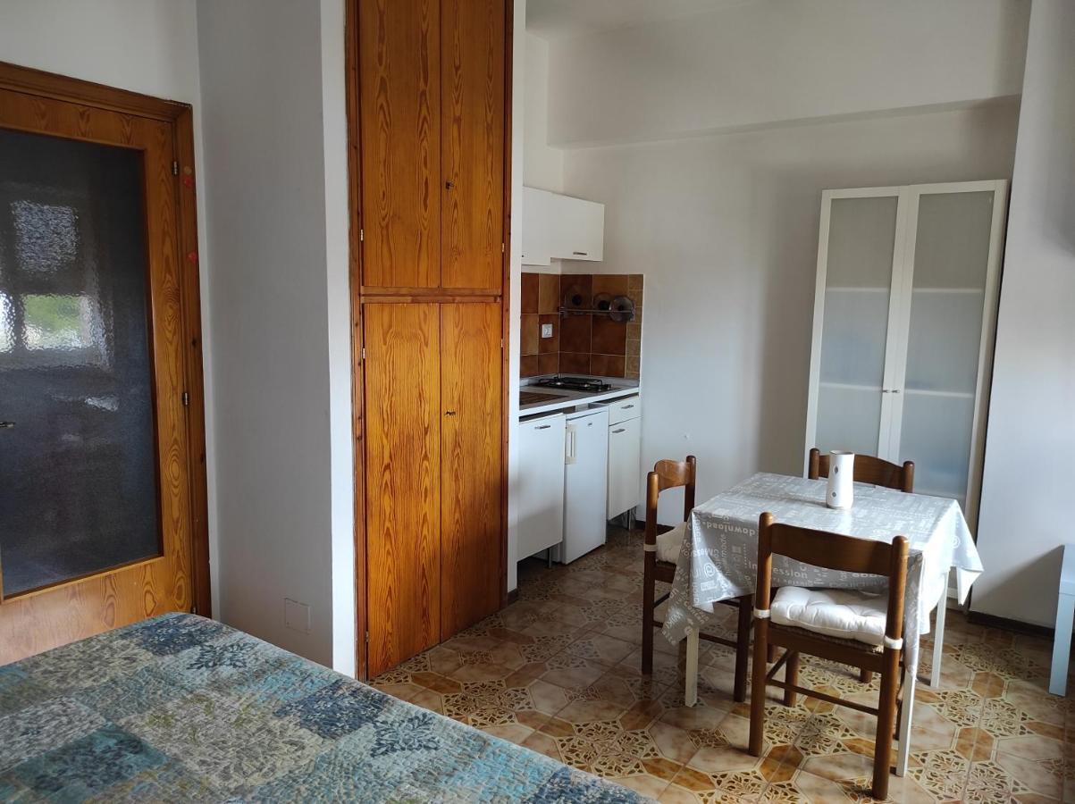 B&B Residenza Leonardo Falconara Marittima Exterior photo